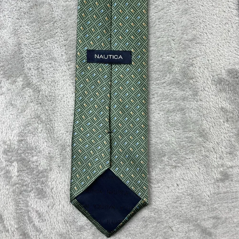 Nautica Men's Classic 100% Silk Neck Tie